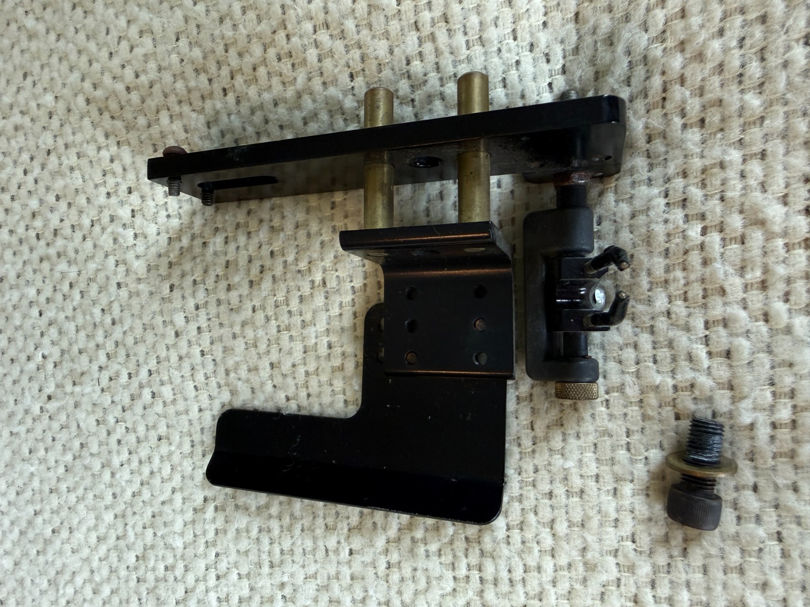 Vintage Dual Prong Overdraw Rest