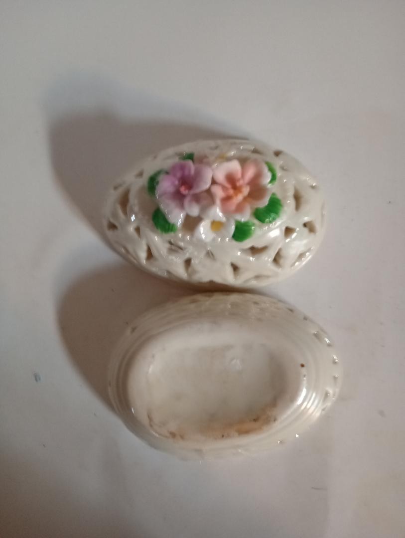 Vintage White Oval Filigree Egg trinket dish