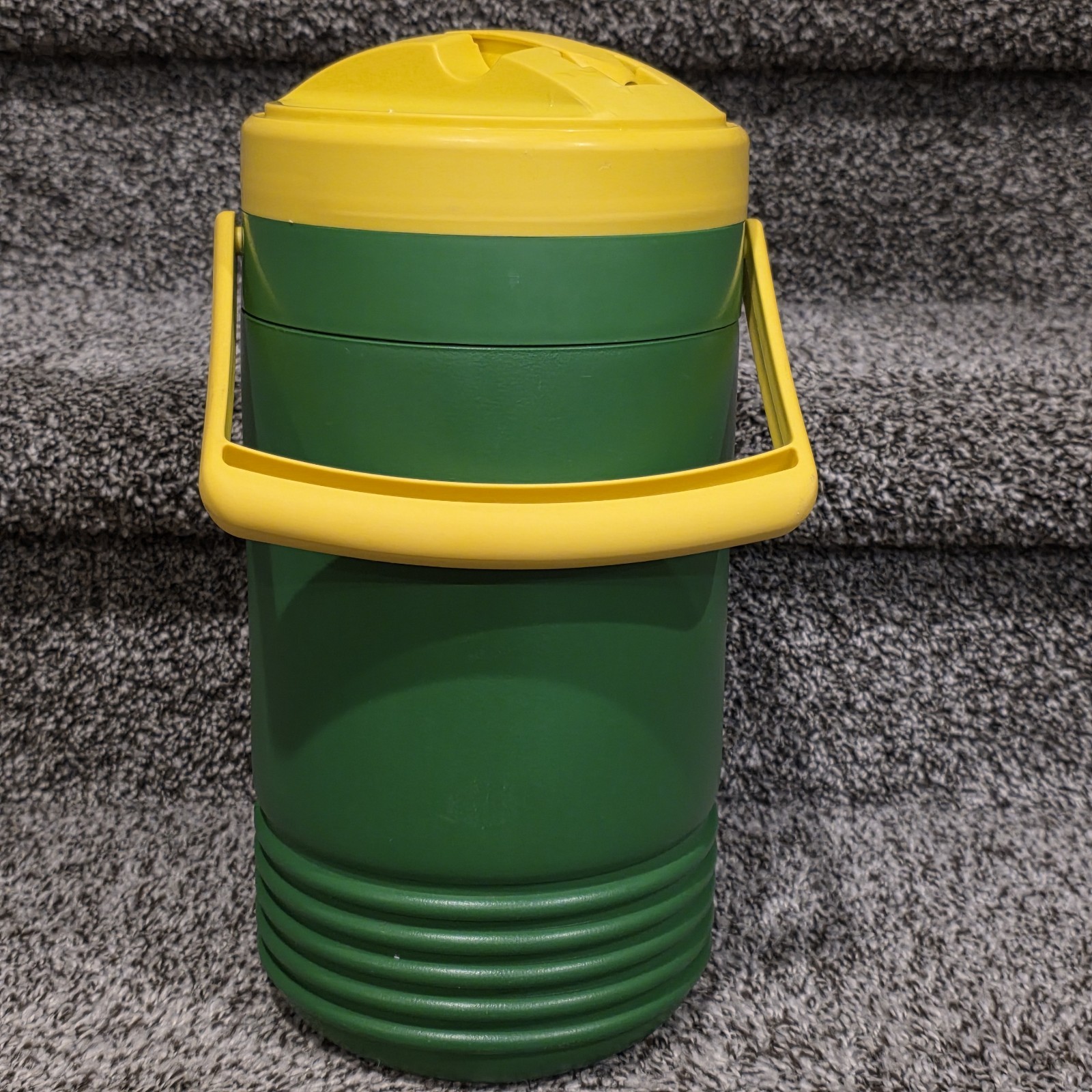 Vintage Igloo John Deere Water Jug 🔥