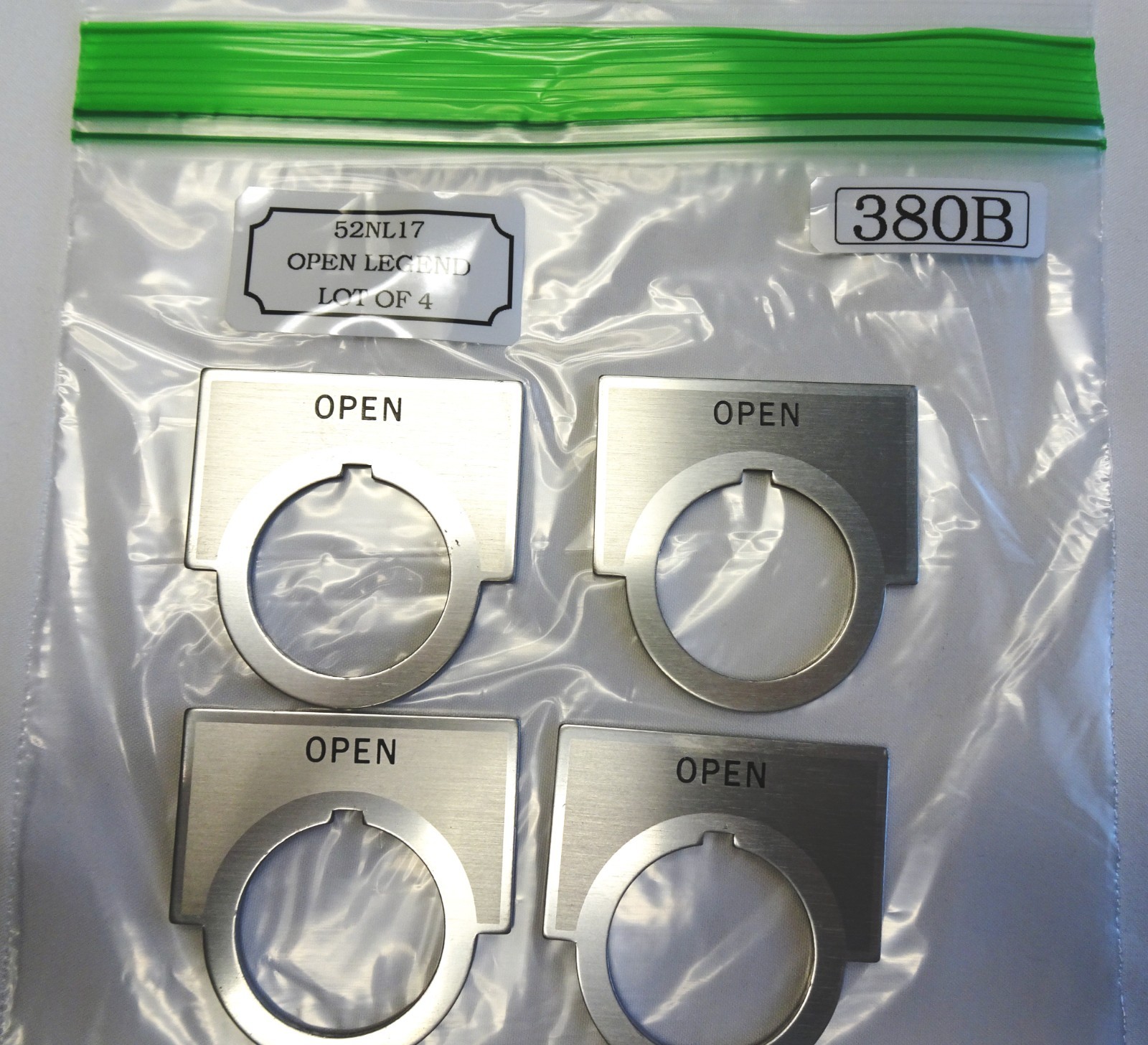 *NEW* (LOT OF 4) SIEMENS 52NL17 "OPEN" 30mm ALUMINUM LEGEND PLATES (380b)