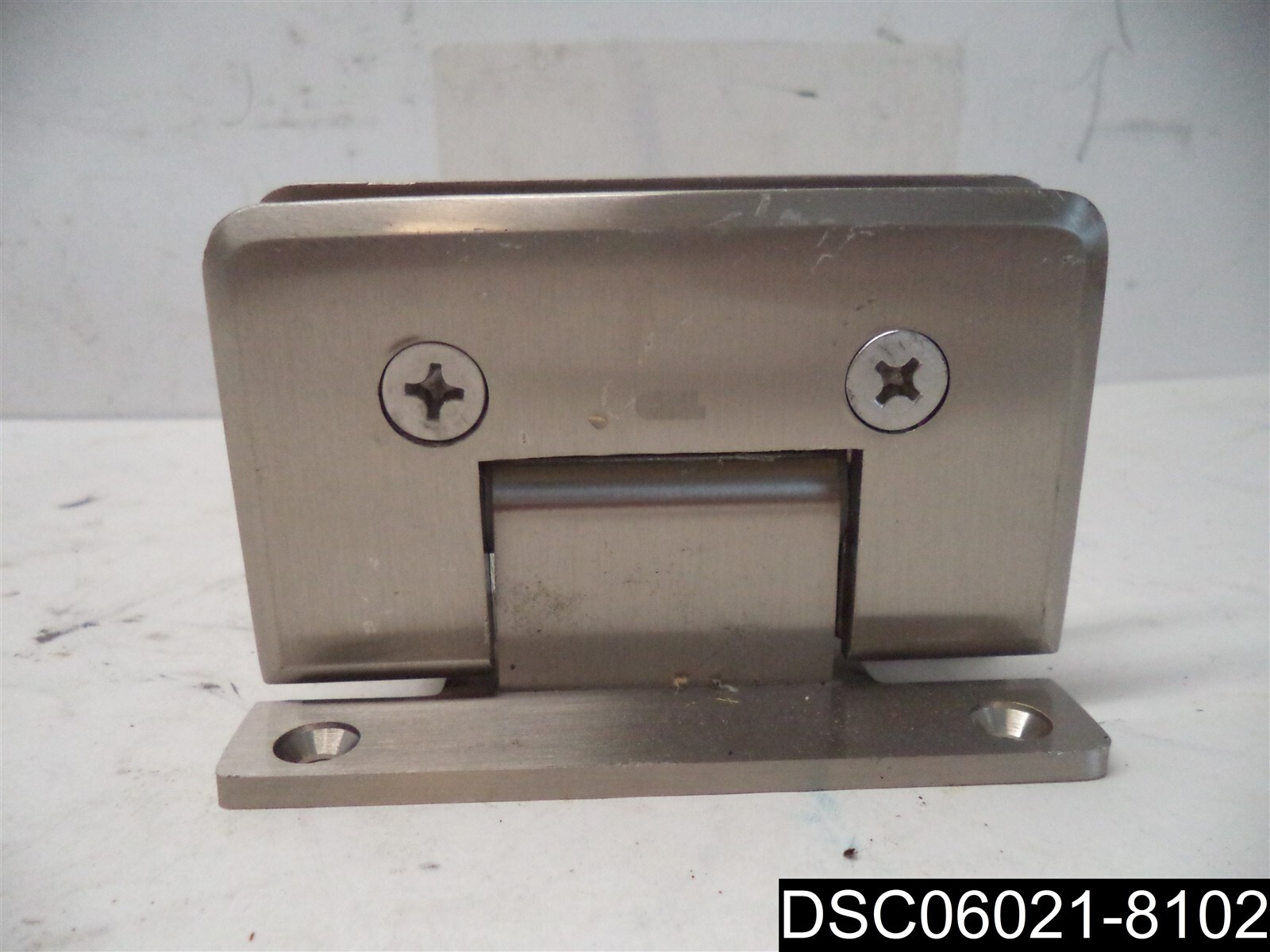 KOLN BY CLR Brushed Nickel Wall Mount Full Back Plate Hinge, COL-3