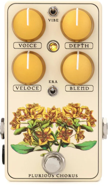 Red Witch Plurious Analog Chorus Pedal - Sweetwater Exclusive