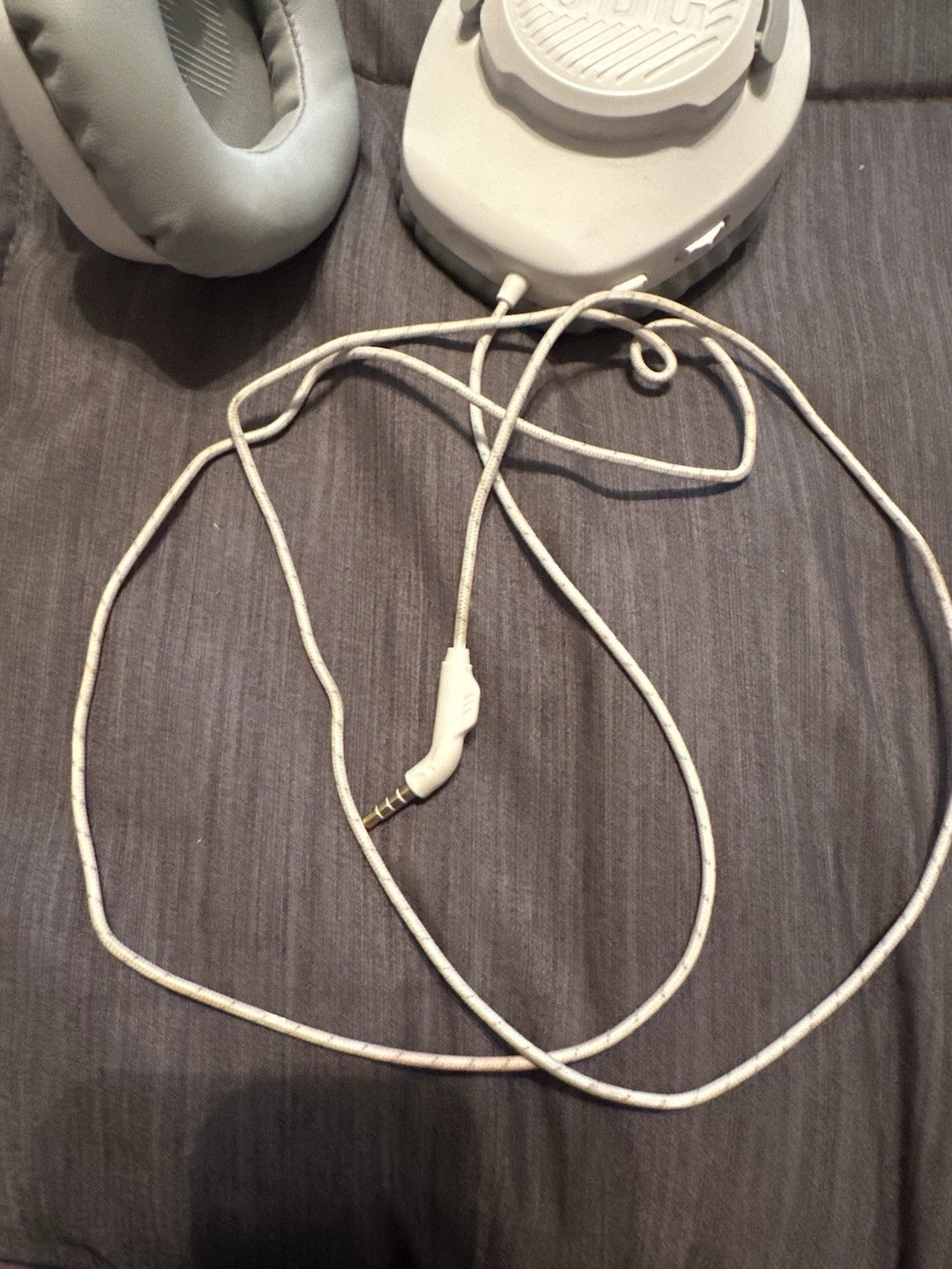 JBL Quantum 100M2 Wired Over-Ear Gaming Headset - White