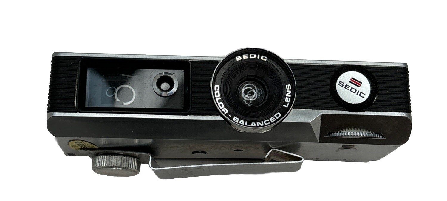 SEDIC XP1 AUTO SIGNAL FILM CAMERA WITH COLOR BALANCED LENS