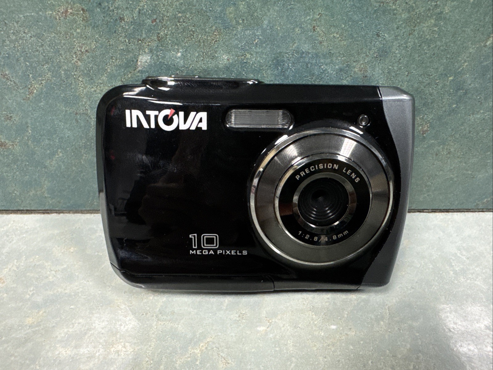 Intova I0 Mega Pixels  Digital Camera