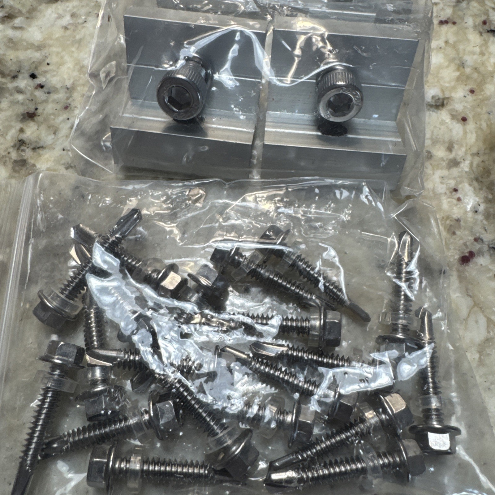 Solar Panel Mounting Fixing Kit Rail Brackets End/Mid Clamp Universal