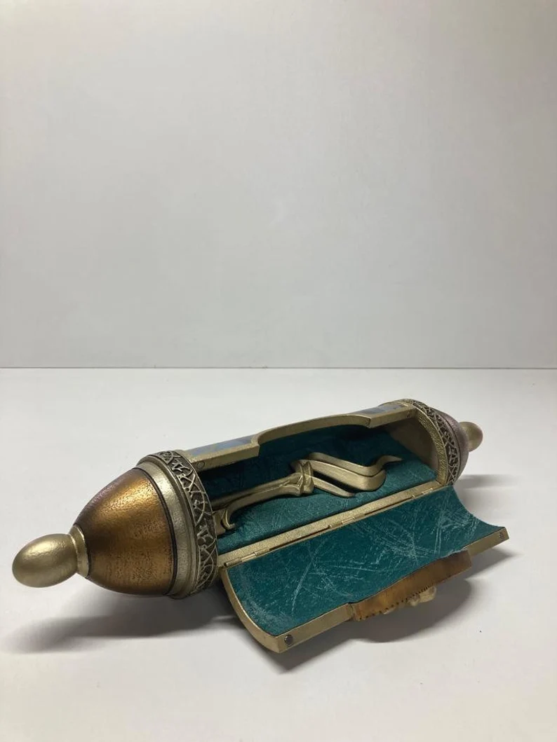 Hogwarts Legacy Magical Port Key, Vault Key