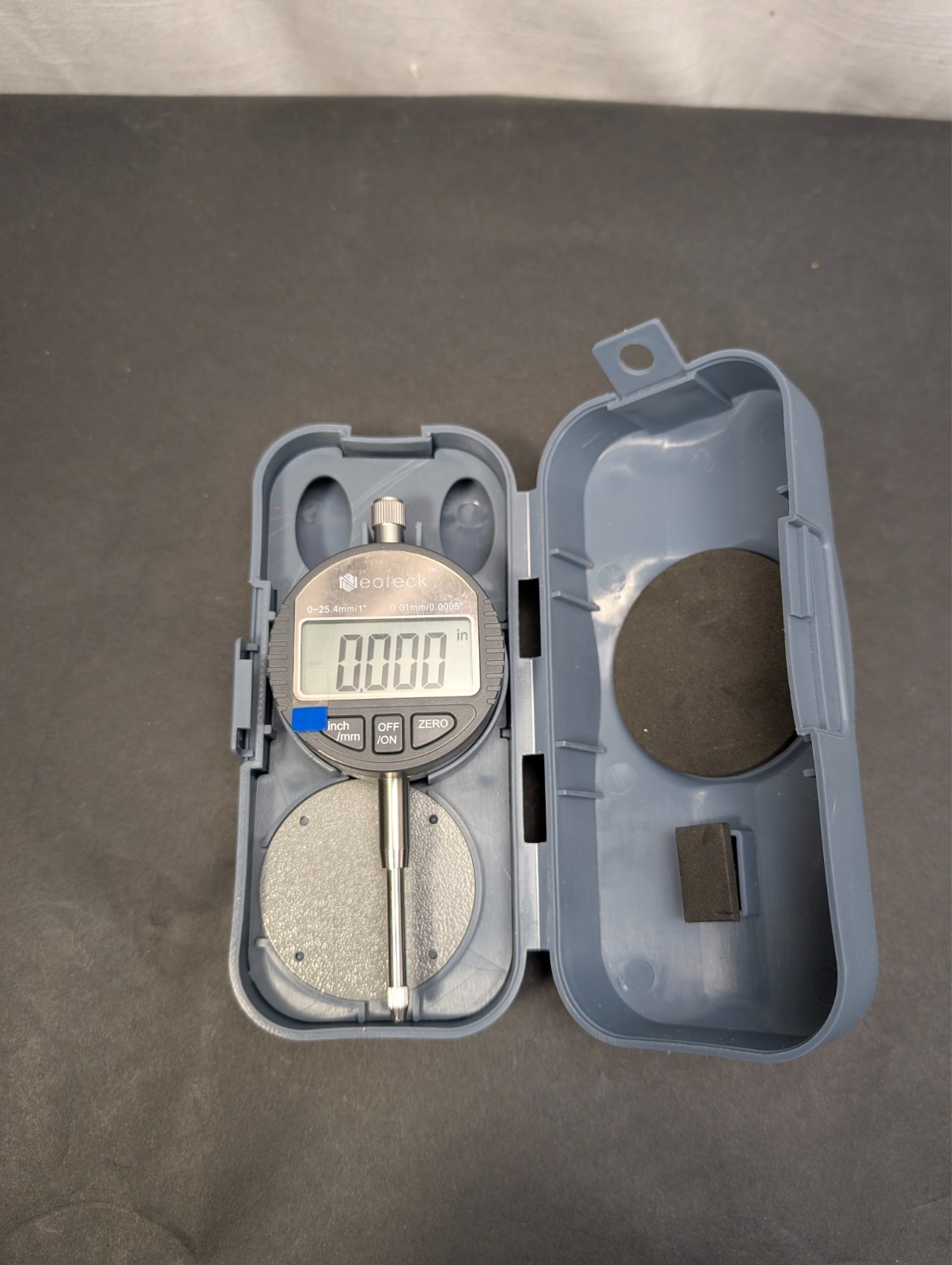 Neoteck Electronic Digital Indicator NTK021 w/ Carrying Case, Tested / VG