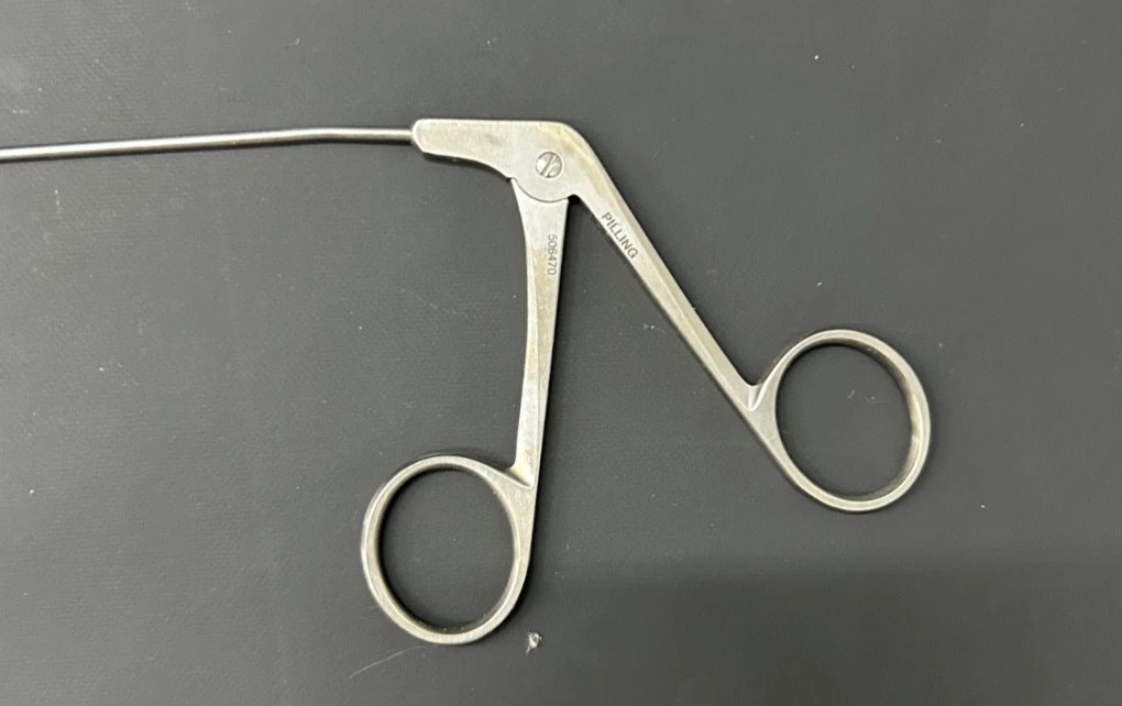 Pilling Jako-Kleinsasser Grasping Forceps Curved Left, 506470