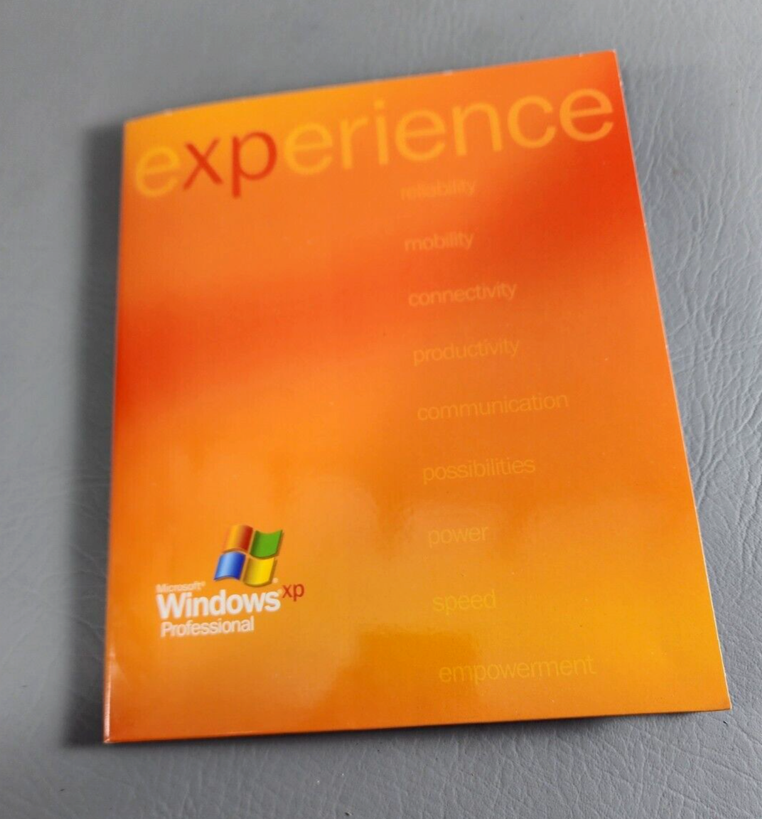 Microsoft Windows XP Professional Upgrade (License + Media) {1 User/s}