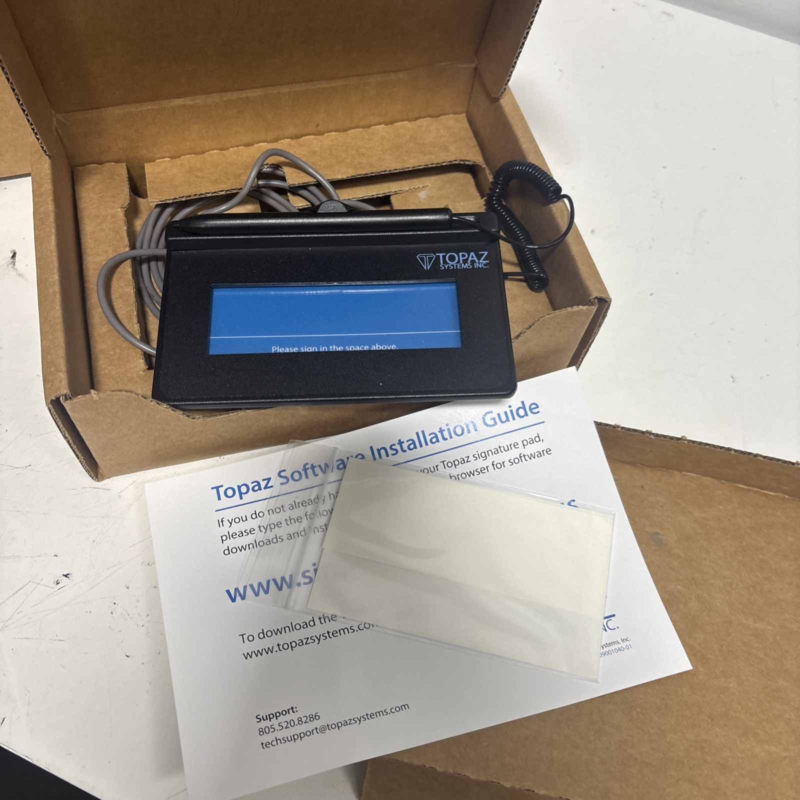 Topaz Systems Siglite 1x5 T-S460 Pad Active Pen Serial T-S460-B-R Open Box
