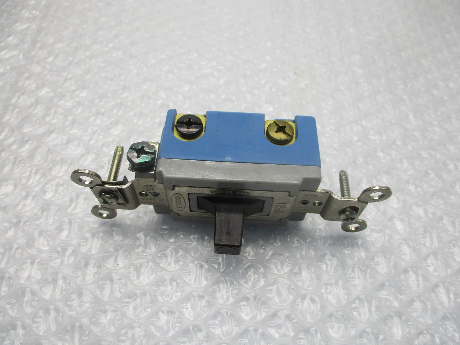 HUBBELL 1500 SWITCH NSNP