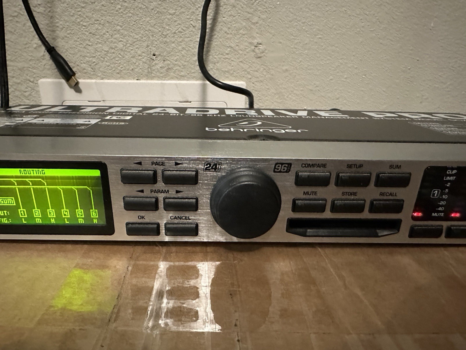 Behringer DCX2496 Ultra-Drive Loudspeaker Management System
