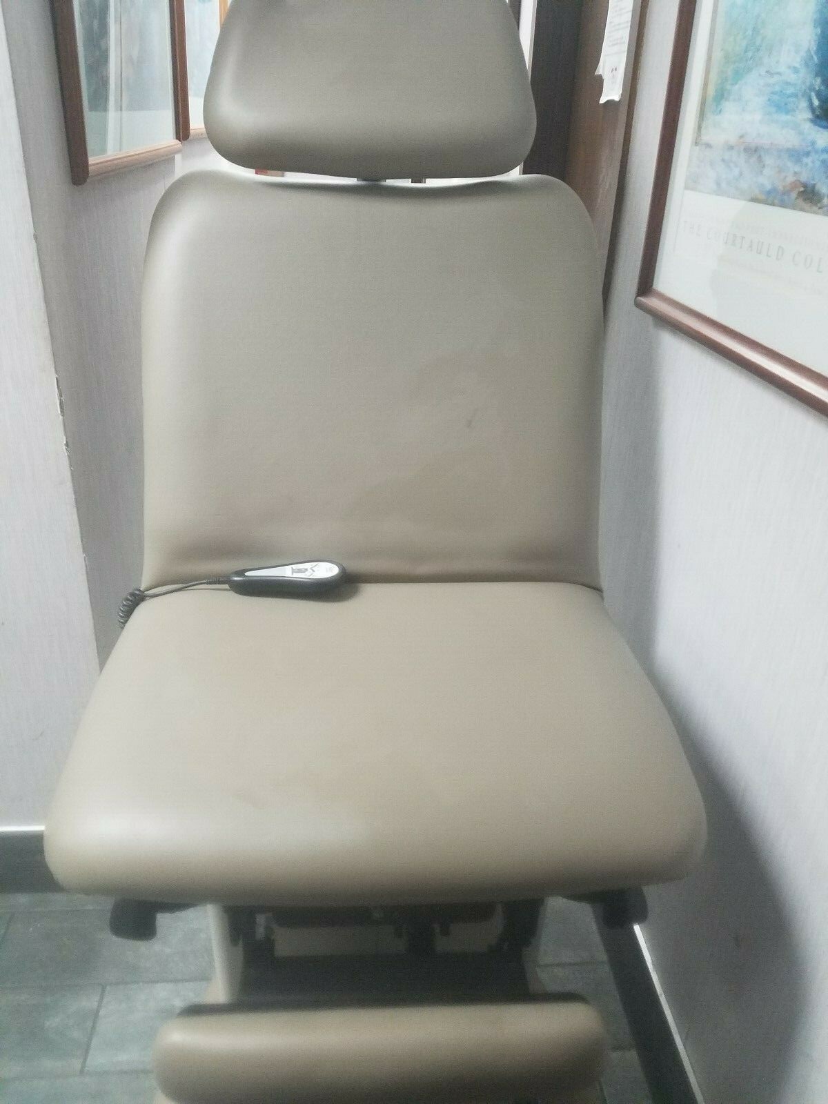 Midmark/Ritter 230 Full Power Table, reupholstered Free shipping to Chicago
