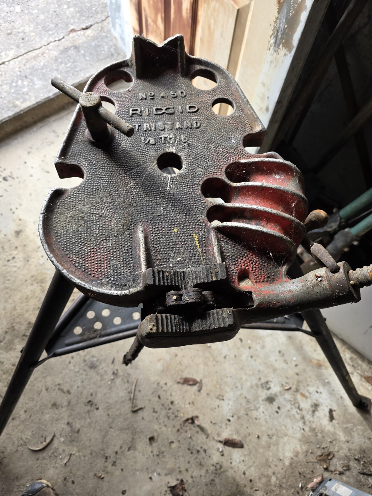 Rigid 460 Tristand