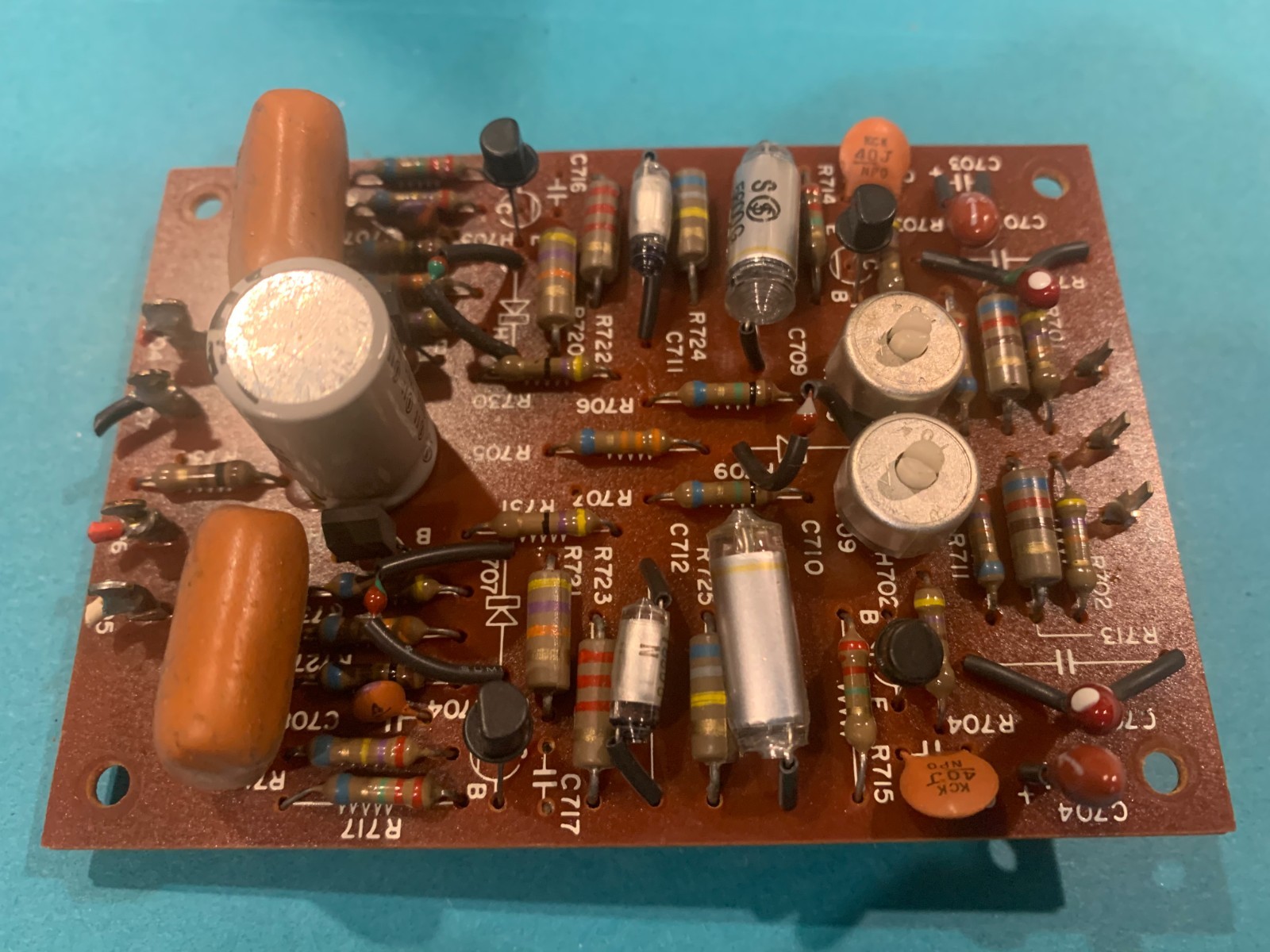 Marantz 2245 Stereo Receiver - Parting Out - P700 Phono Amplifier Assembly