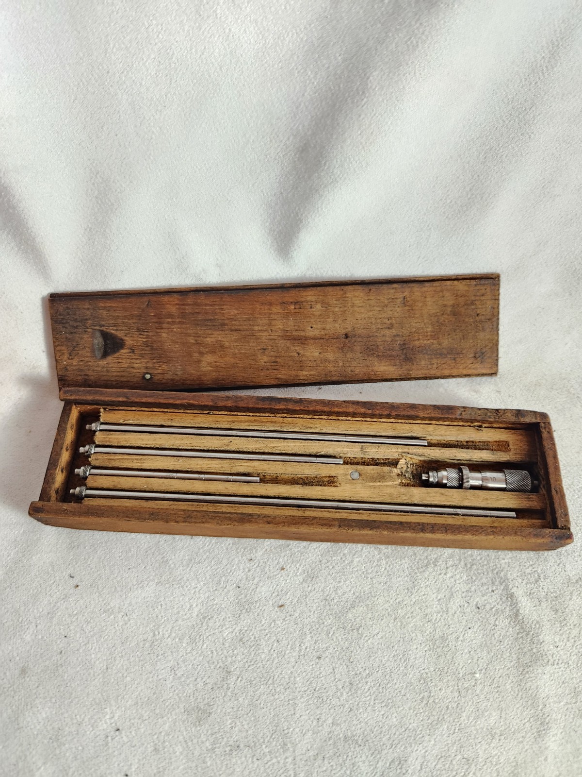 Brown & Sharpe Inside Micrometer 2"-9" Solid Rod Internal Mike
