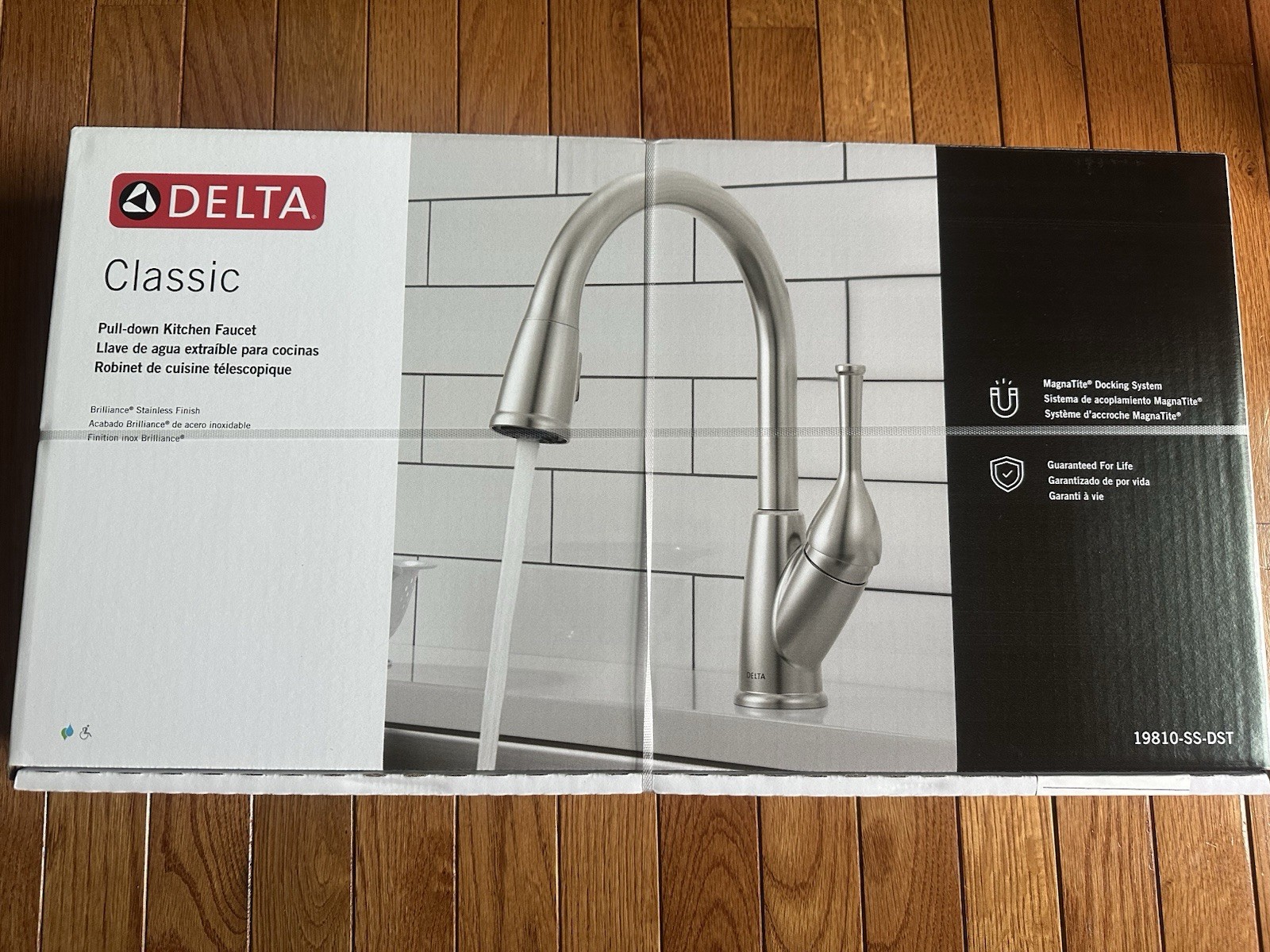 Delta Classic 1-Handle Pull-Down Kitchen Faucet Stainless Steel 19810-SS DST