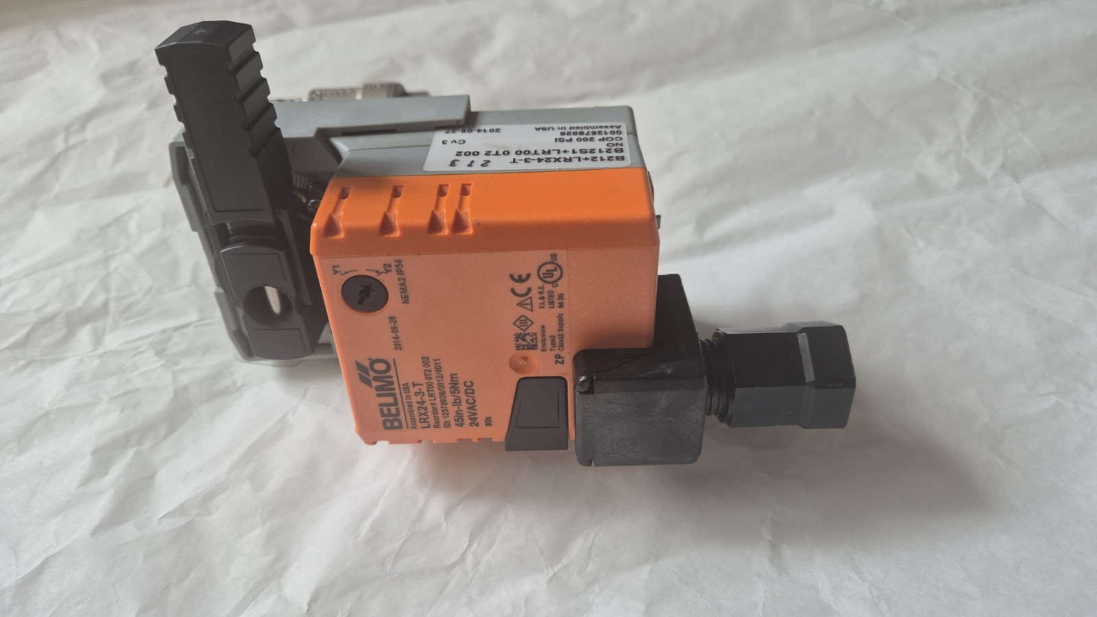 Belimo LRX24-3-T+B212 Actuator With 1/2" Valve ...  NEW