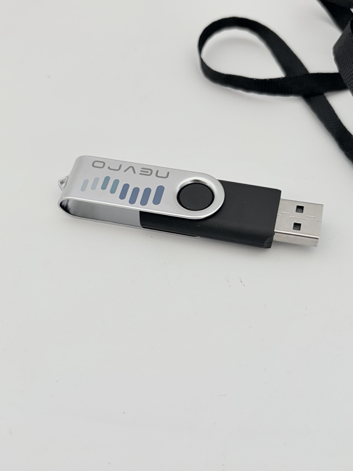 Nevro Flash Drive w/ Neck Strap