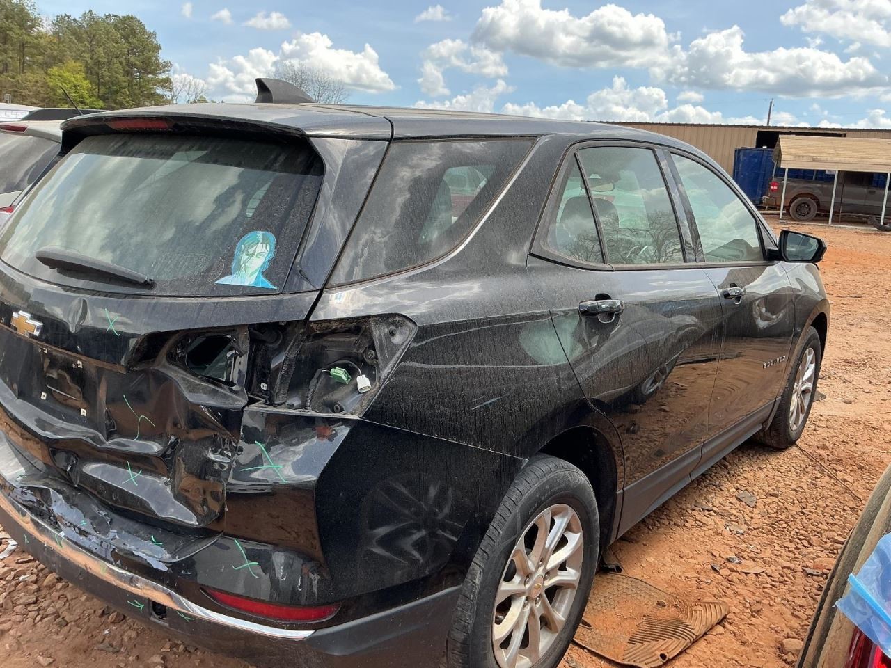 EQUINOX 2018 Glove Box 5024611
