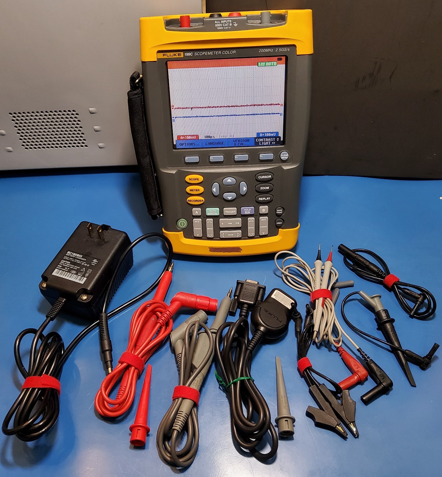 Fluke 199C ScopeMeter Test Tool 200MHz 2.5GSa/s EXCELLENT WORKING