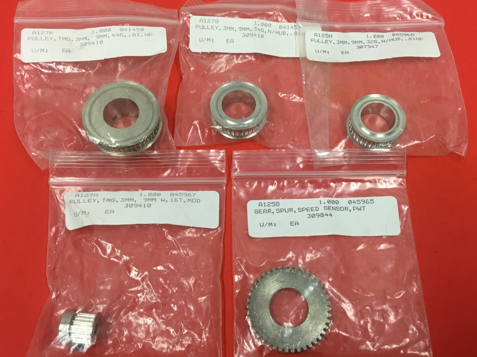 Mixed Lot of (5) - Pulley / Sprockets - UNUSED