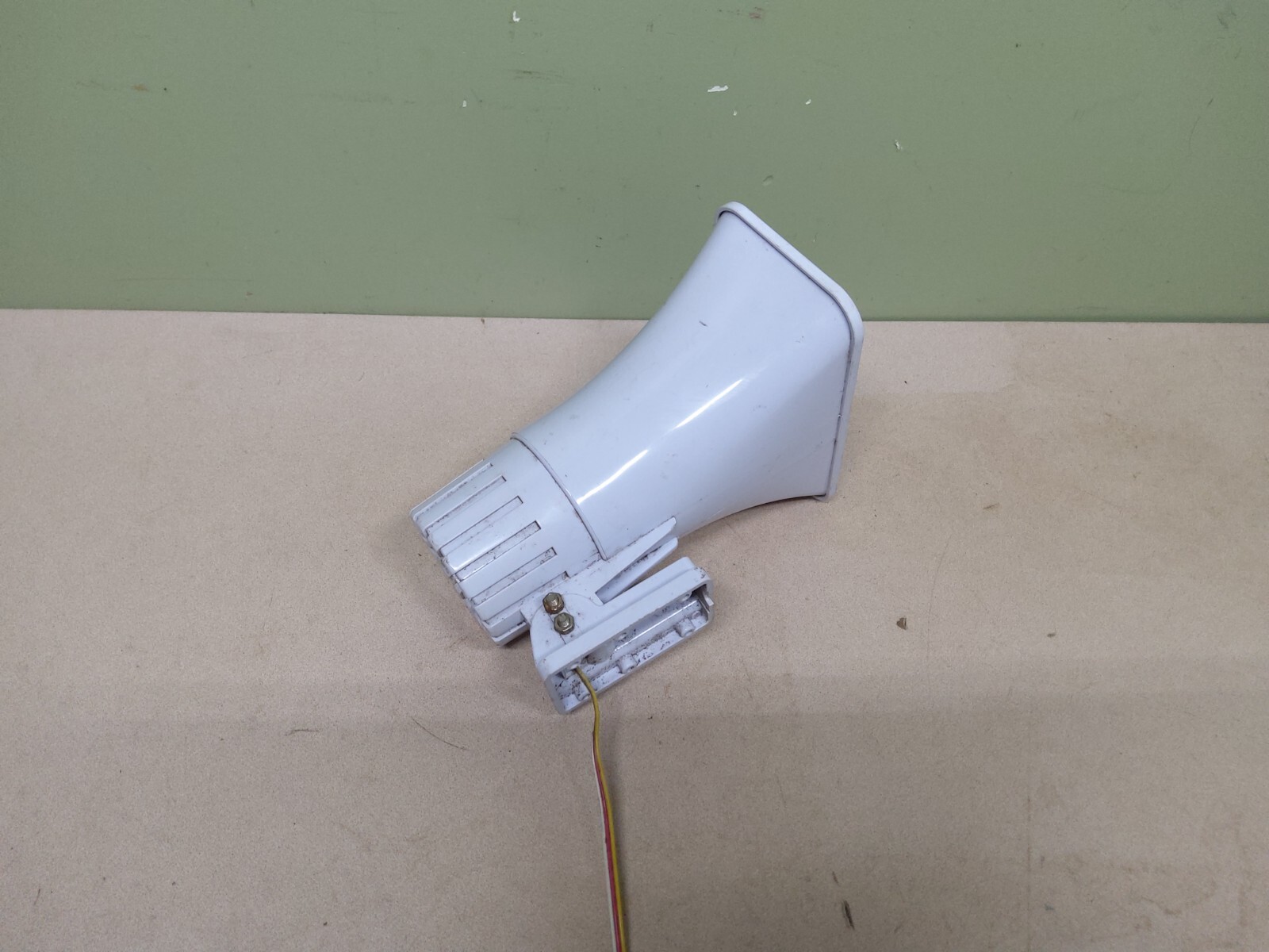 chowsons international siren speaker 12 volt used works ts-333s