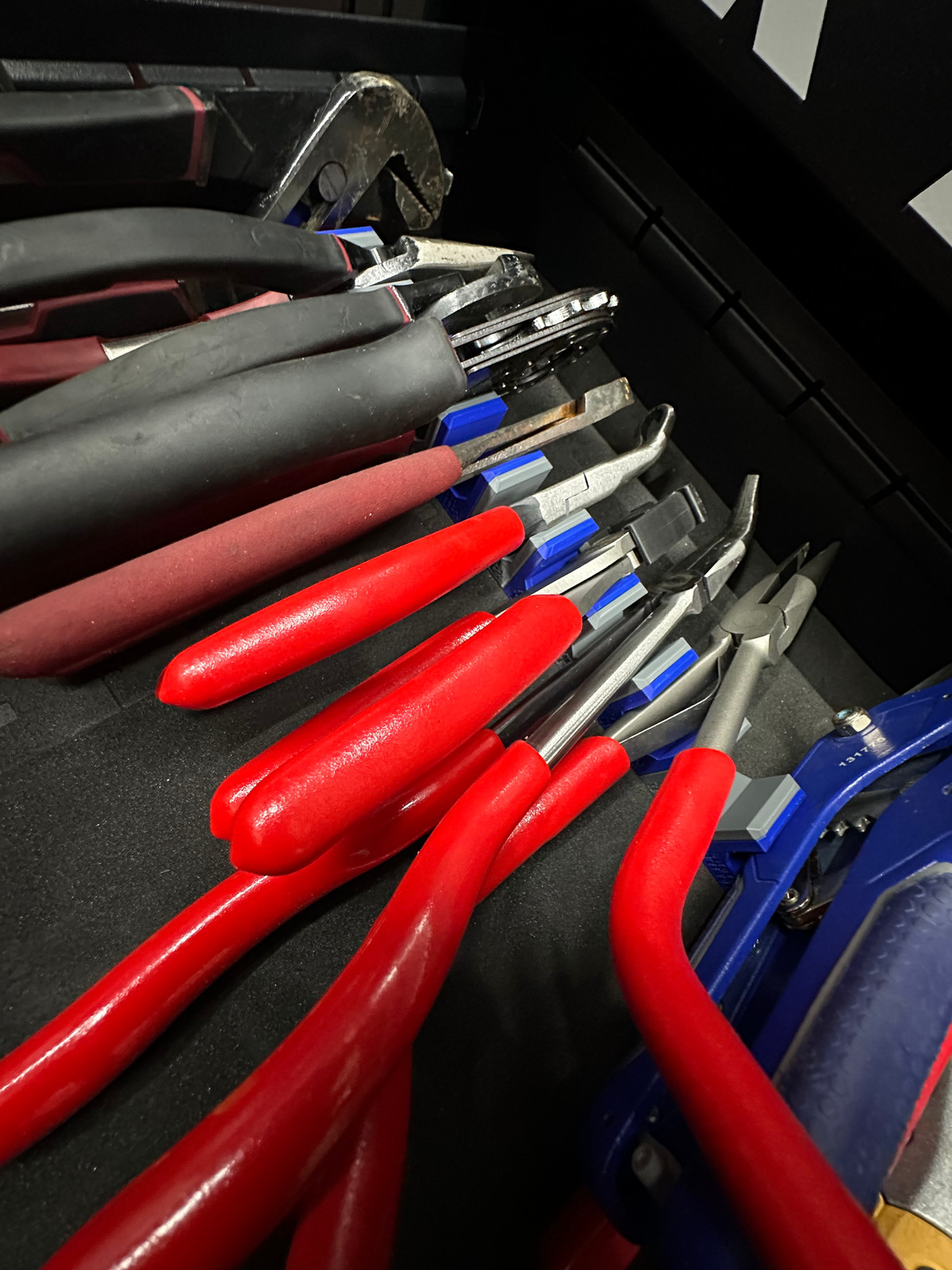 Plier Blok Modular Magnetic Organizer
