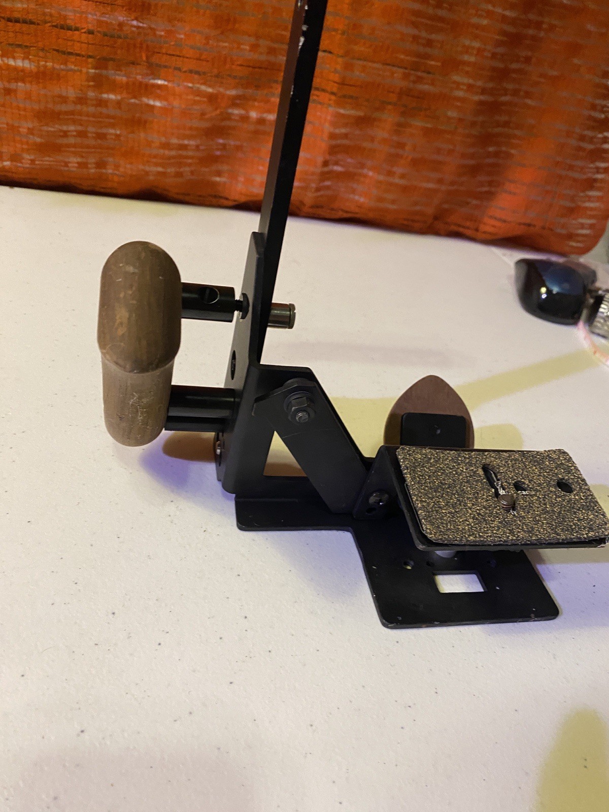 Stroboframe RL2000 and other camera handle