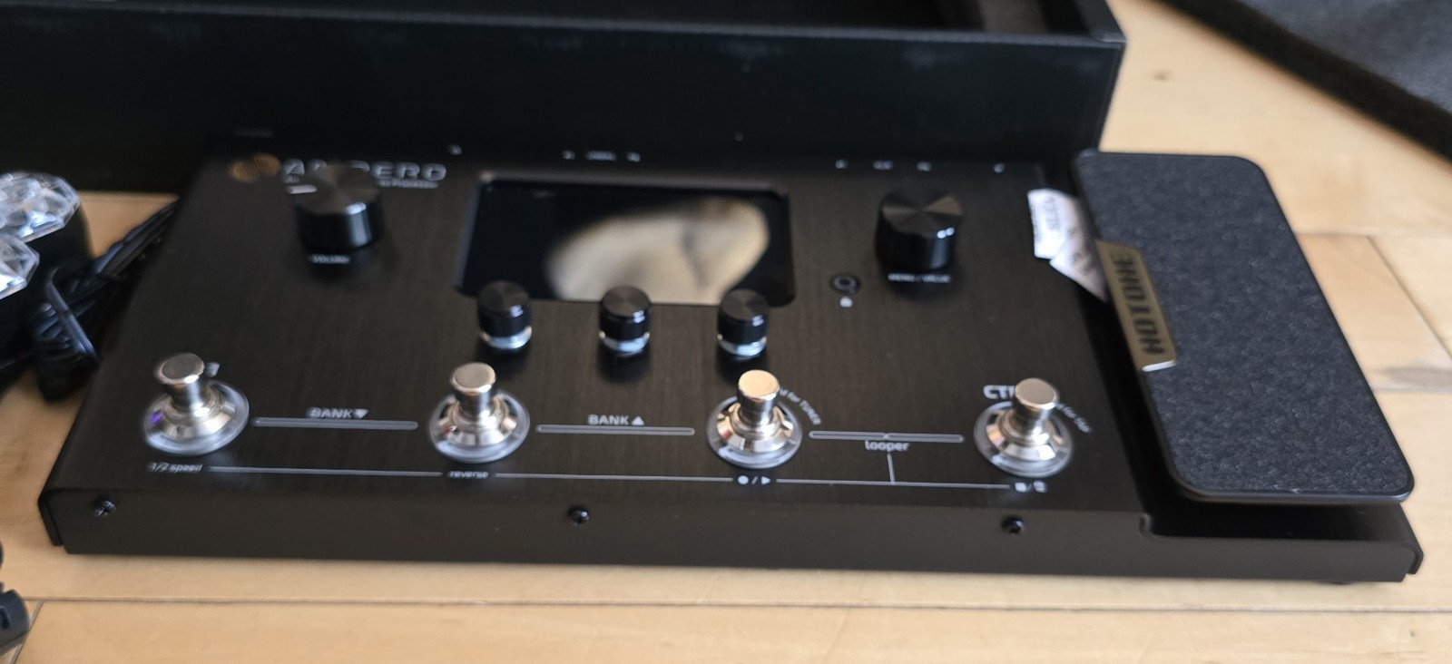 Hotone Ampero MP-100 Guitar Amp Modeler Pedal and Effects Processor Open Box