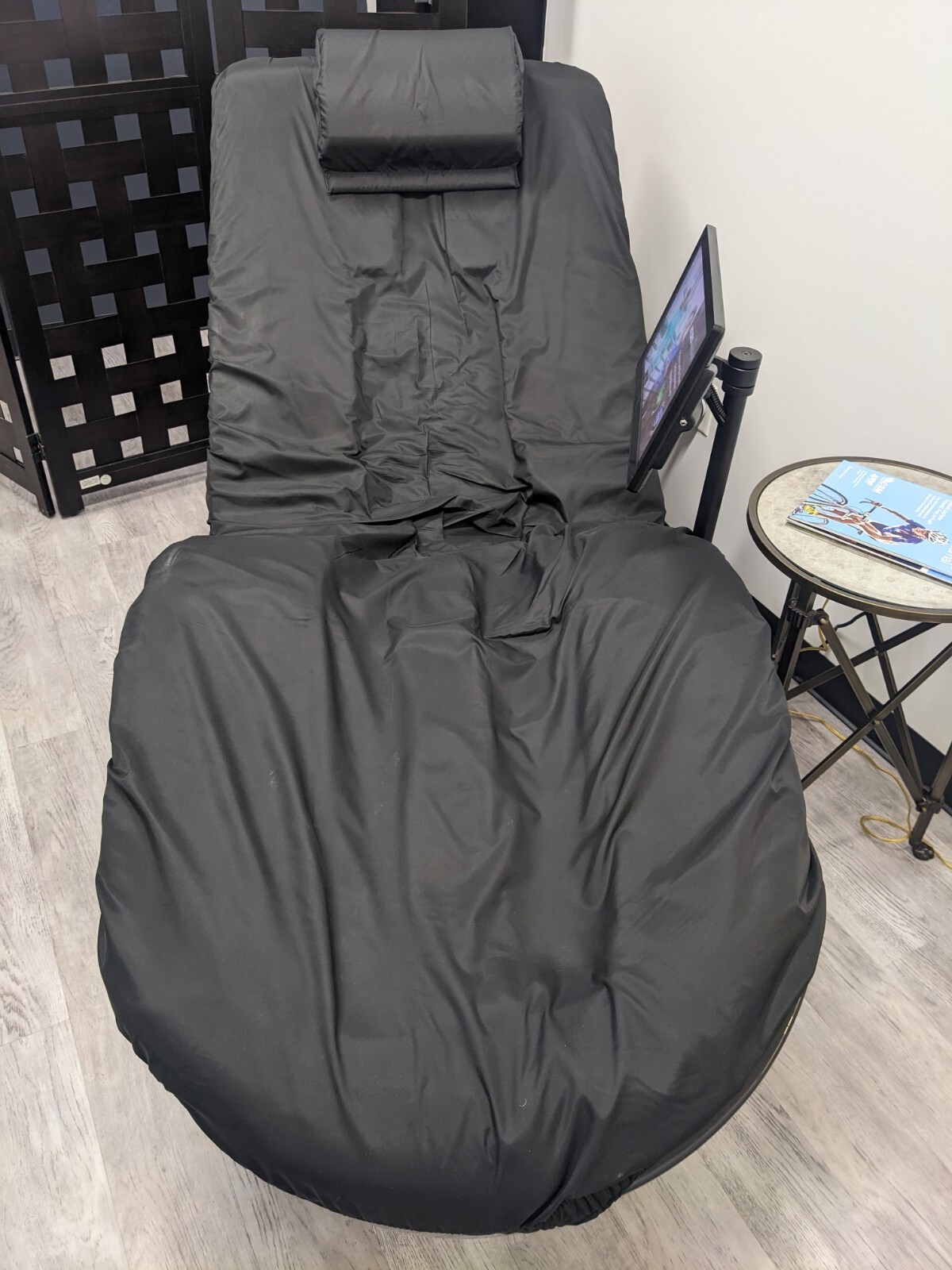 Hydromassage Lounge Chair