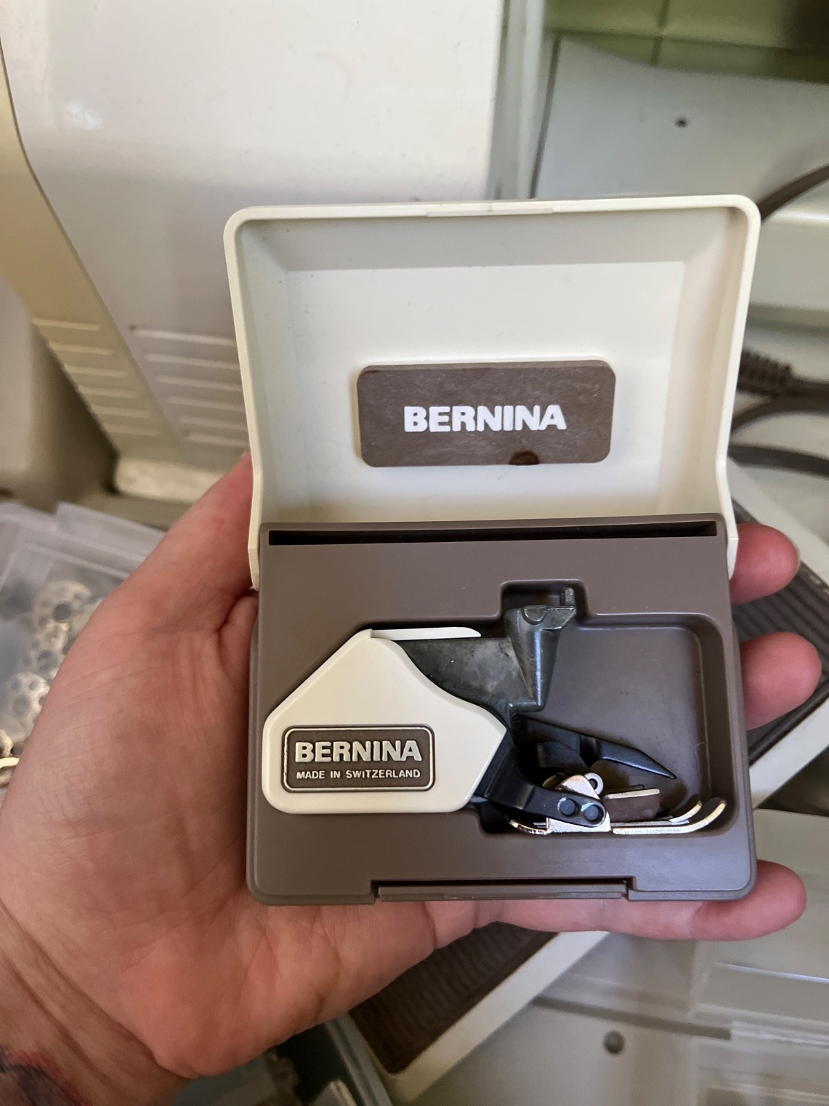 BERNINA Record 930 Electronic Sewing Machine and Accessories