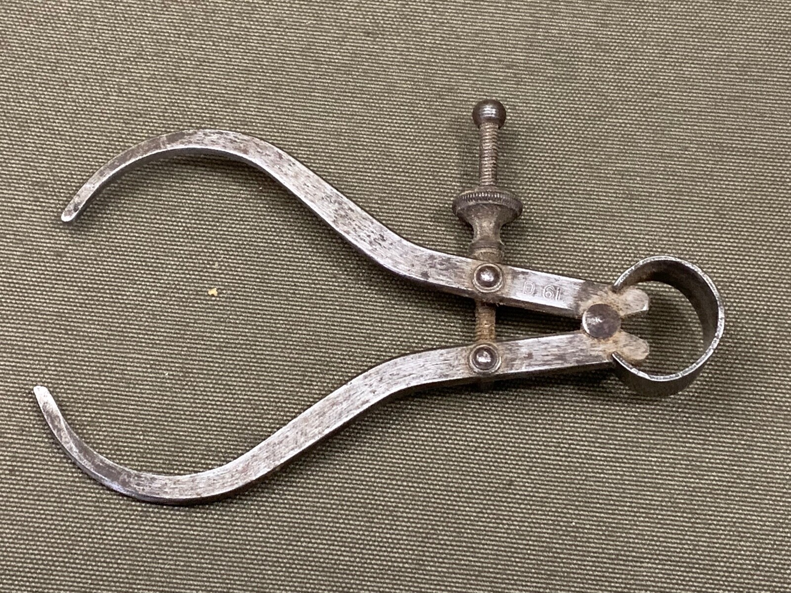 2 SPRING CALIPERS EXTERNAL