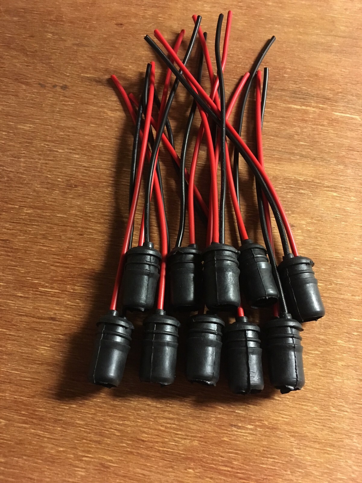 (10) AUTO WEDGE LAMP LED SOCKET WIRES T10 168 194 RUBBER Holder Adapter PLUGS