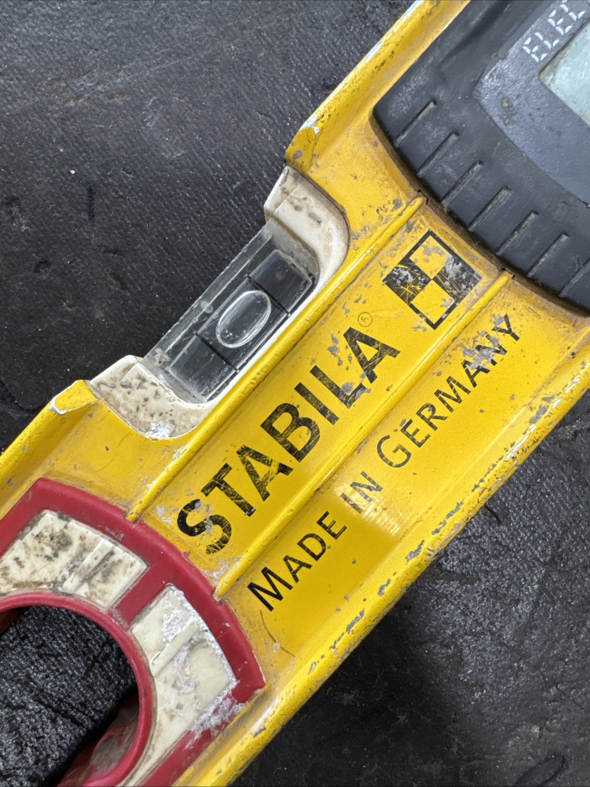 Stabila Type 196-2 Electronic Digital Spirit Level 24"