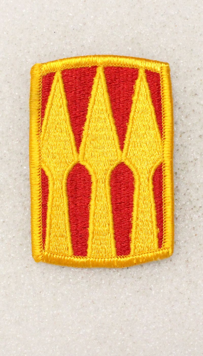 Army patch 5429 - 3rd Support Brigade w/merrowed edge