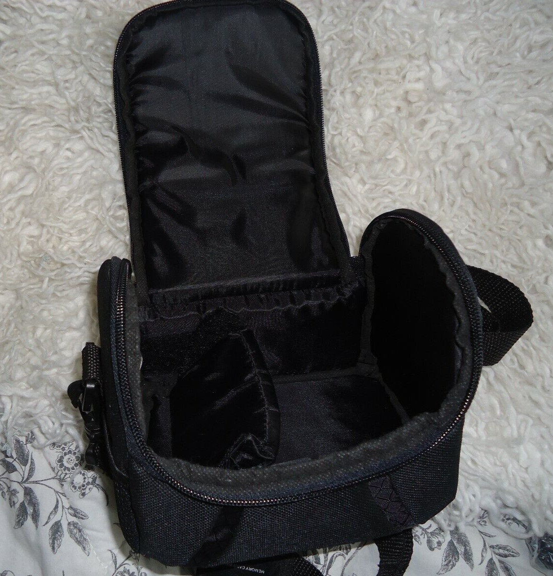 Beach Camera Black Padded Bag W/ Shoulder Strap Great Condition