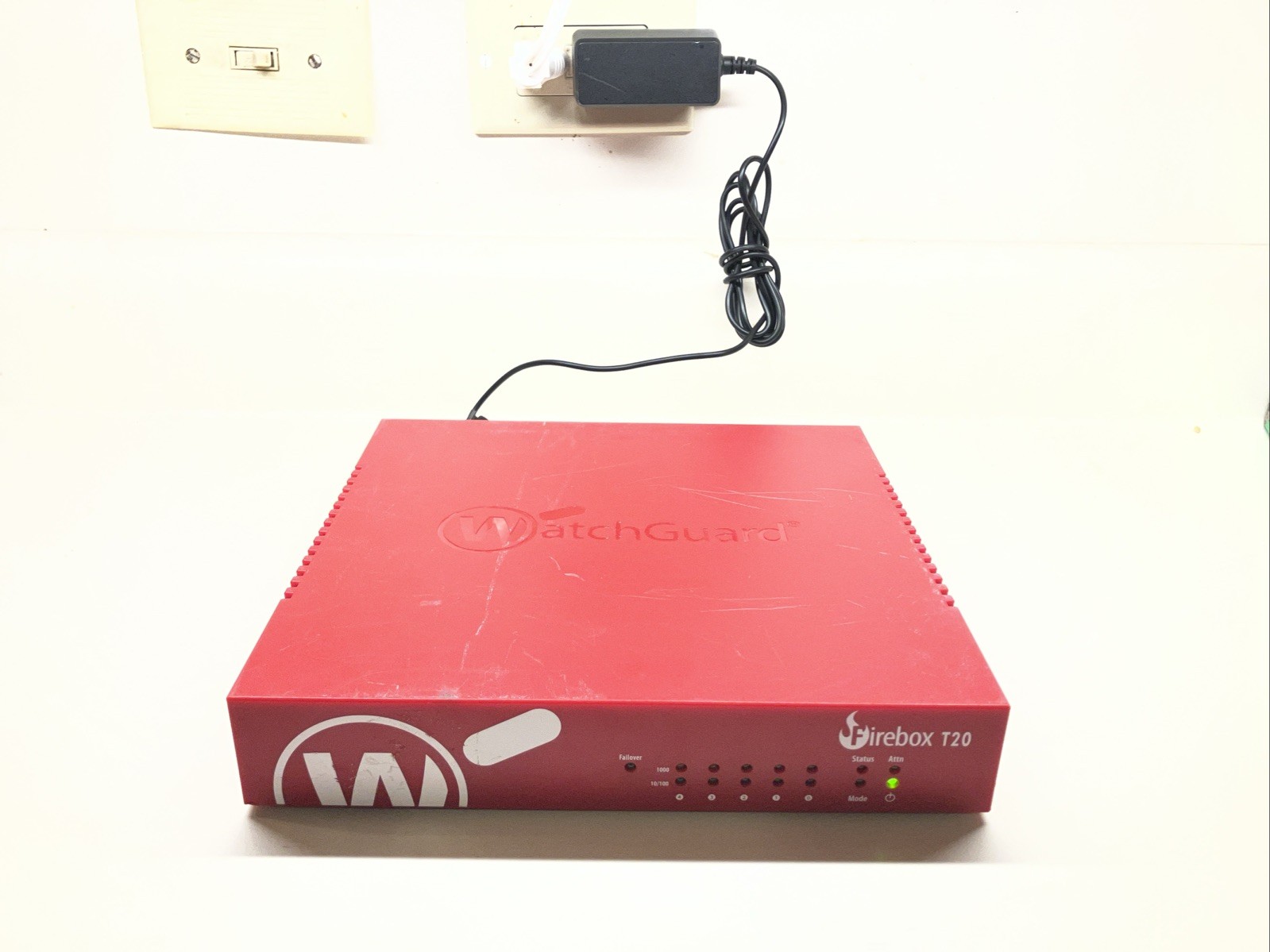 WatchGuard Firebox T20 FS2AE5 Firewall Security With Pwr Adapt-untested Pwrs On
