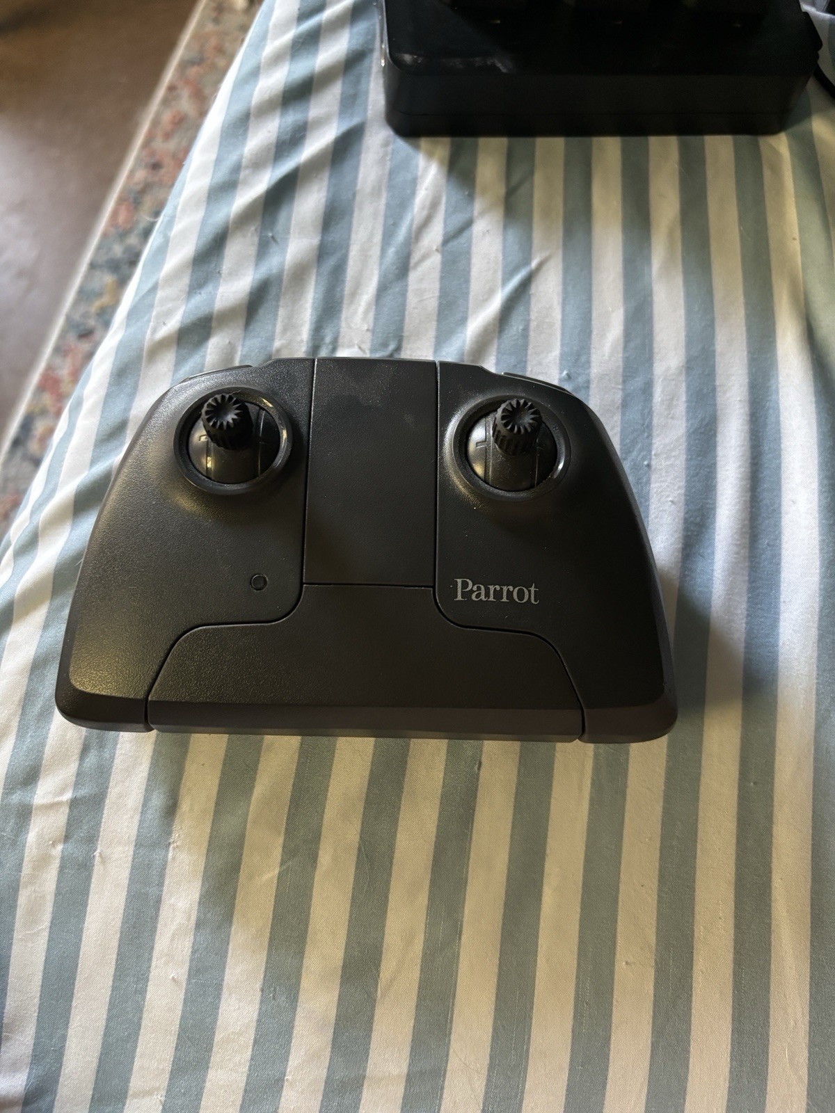 Parrot ANAFI Ready to Fly Camera Drone Bundle w/ Remote, 3 Batt, Dock, Case