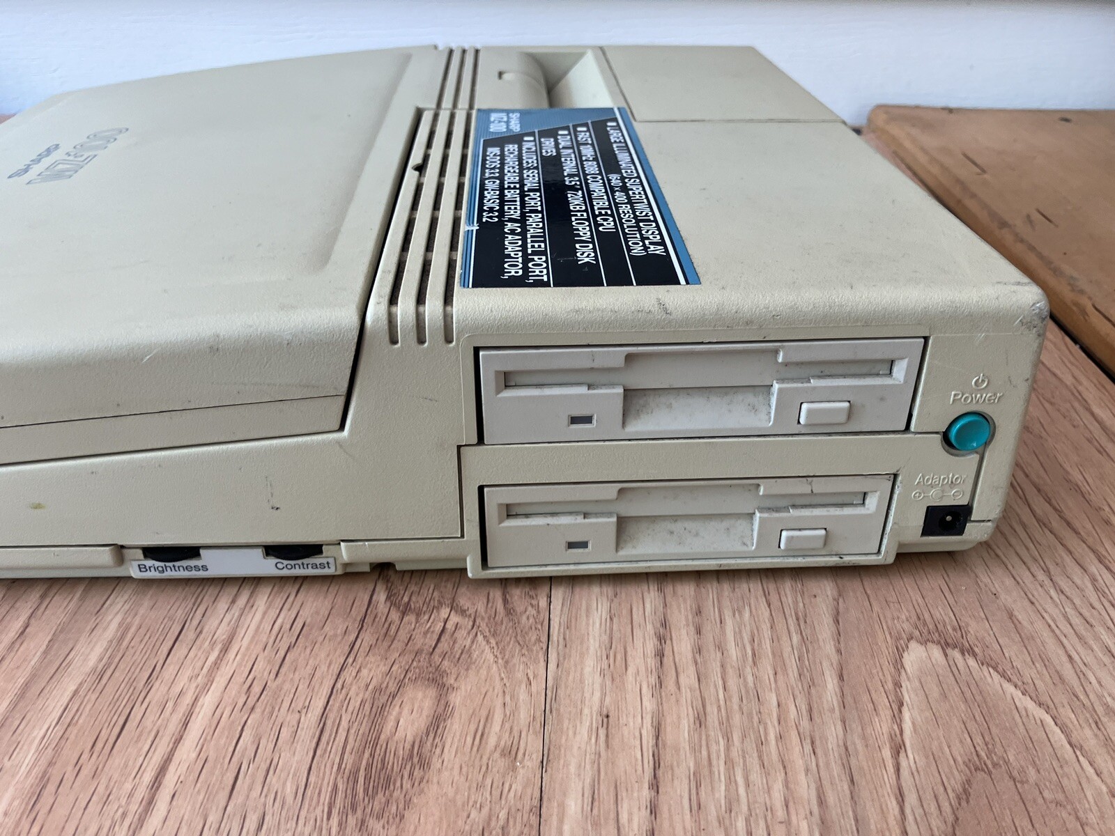 Sharp MZ-100 Laptop / Untested / No power supply/ As-Is