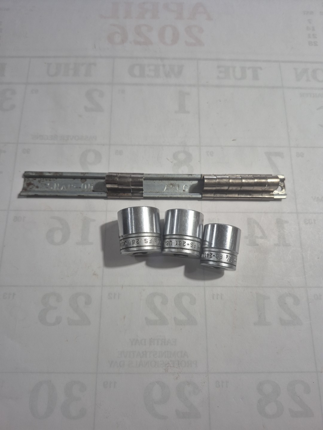 Snap On Socket Rail Organizer A266 with 3 Sockets fs 241 3/4 261 13/16 281 7/8