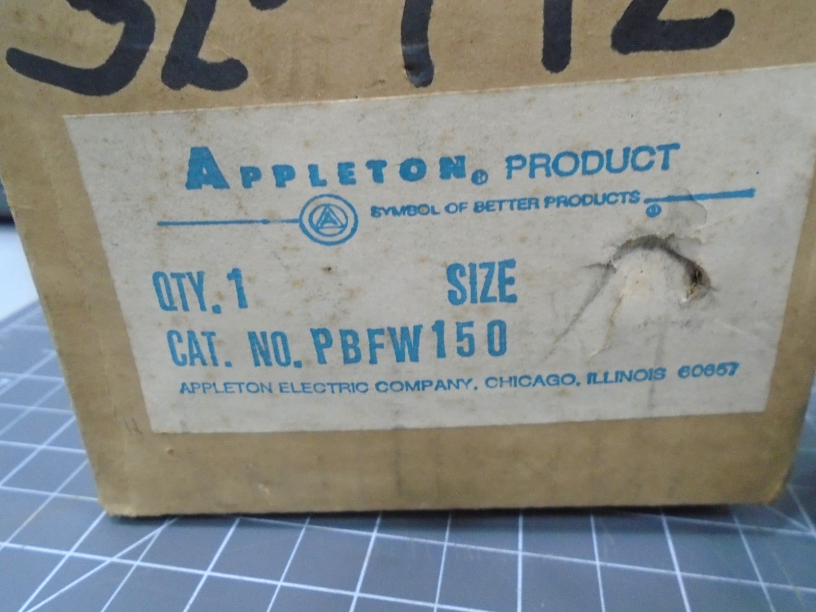 New Appleton PBFW150 Conduit Pulling Box Union 1 1/2" mall iron Fitting