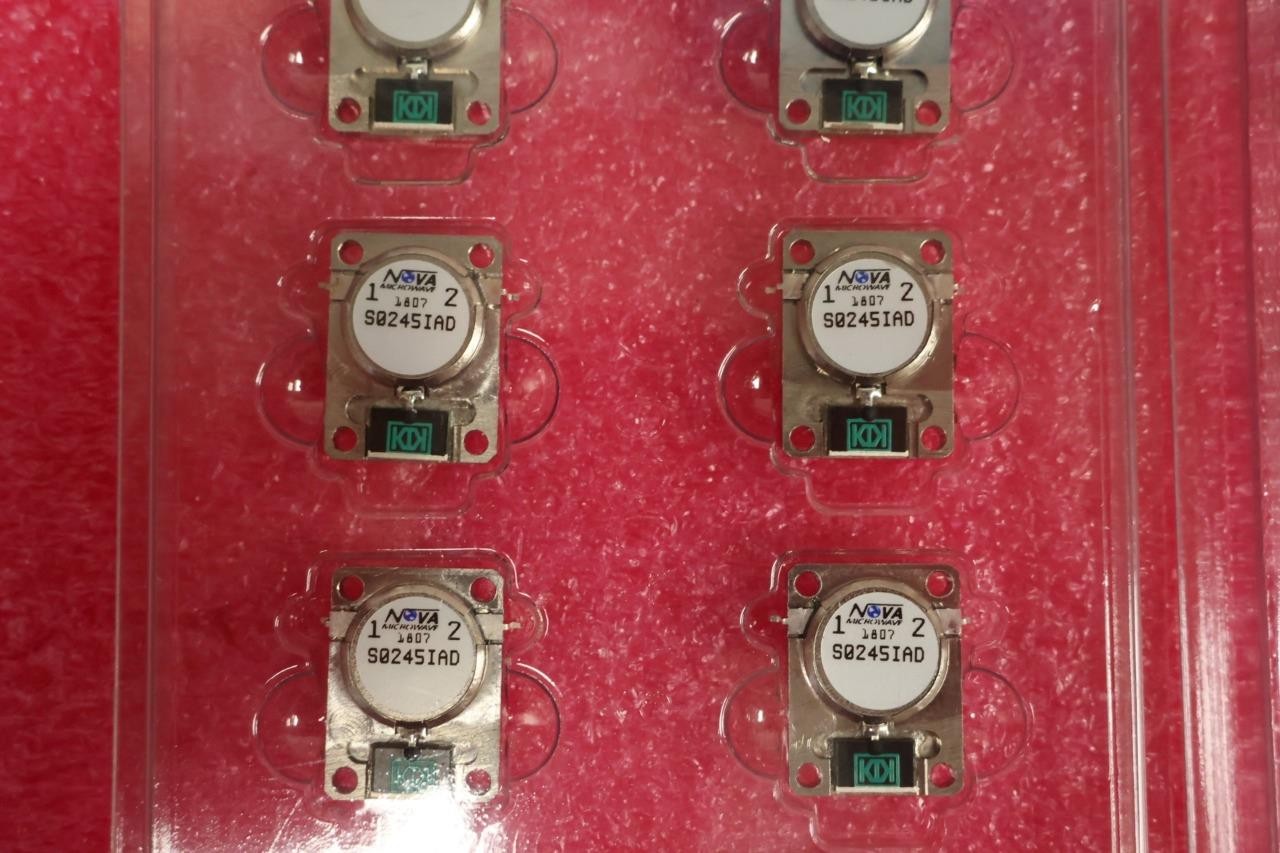 (Lot of 12) Nova Microwave S0245IAD rf Surface Mount Isolator 2.4 to 2.5 GHz New