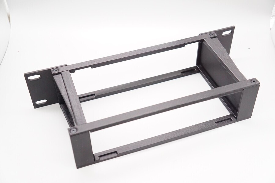 Rack Mount Bracket 9,5Zoll for Focusrite 4i4 Scarlett USB Audo Interface 3rd Gen