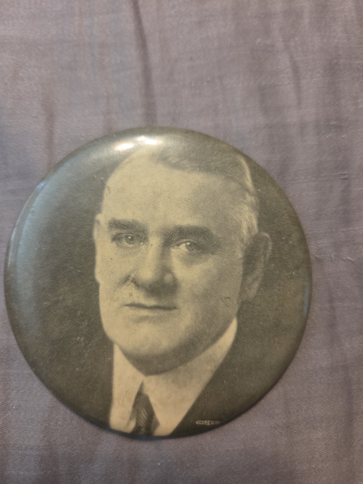 Rare scarce presidential pinback. Steiner engraving and badge company. 3 1/2"