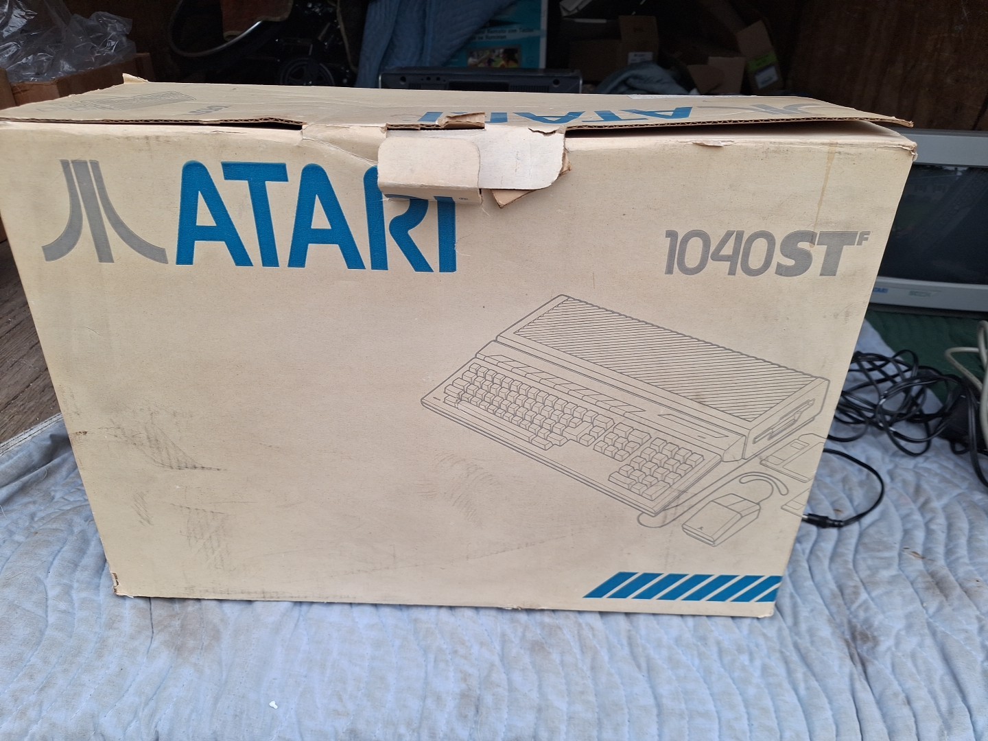 Vintage Atari 1040st With Box Untested