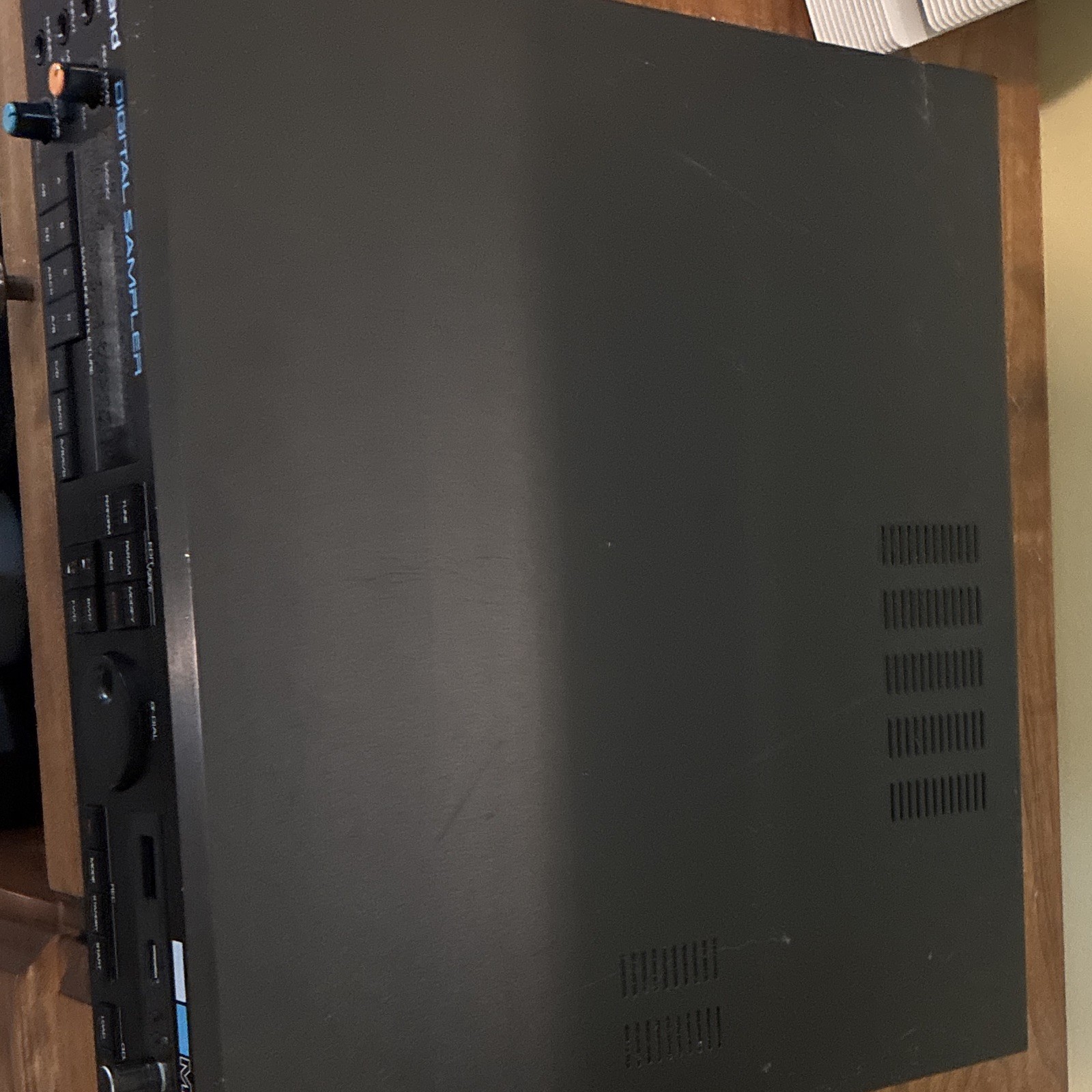 Roland MKS-100 Digital Rackmount Sampler Mono MIDI 2U LCD Display