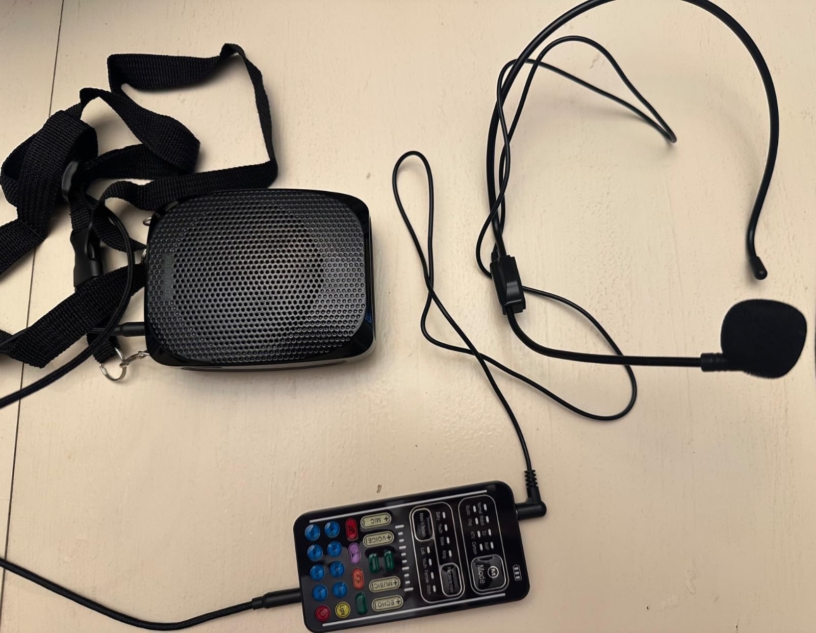 Handheld Voice Changer With 8 Voices And 8 Sound Effects For Pcs And Phones