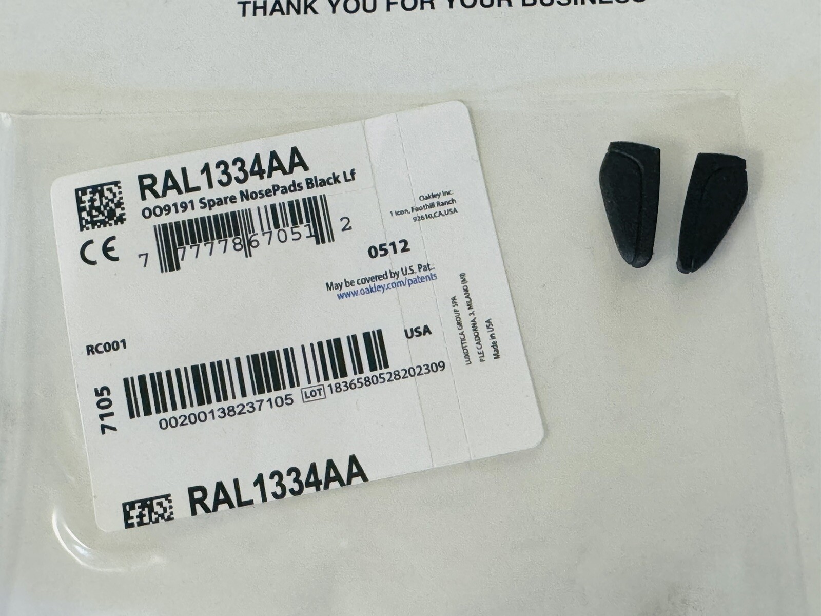 NEW OAKLEY UNSTOPPABLE SUNGLASSES AUTHENTIC REPLACEMENT NOSE PADS BLACK OO9191